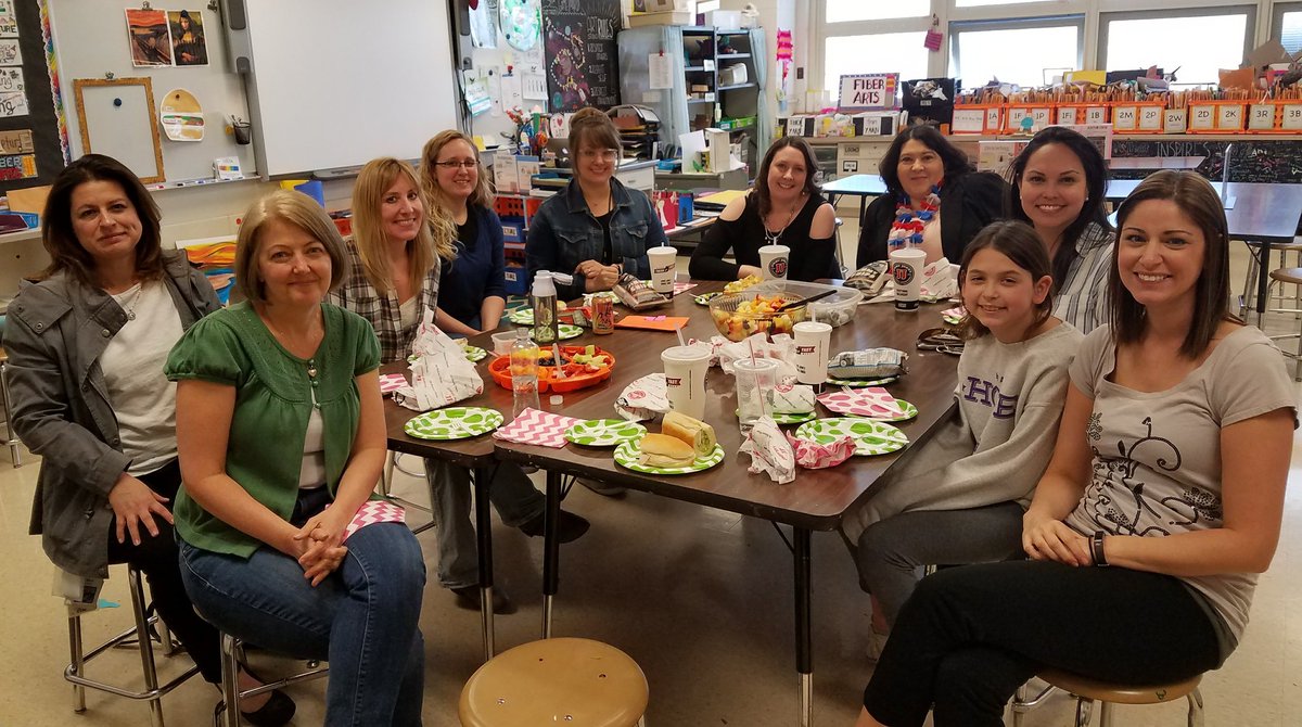 TheJohnsonFam44's tweet photo. Thank you to these fabulous Educators for teaching Grace from Early Childhood to 5th grade! You are the best! It has been a wonderful experience and we will miss you! ๐๐๐ #madison44 #WeAre44 #goingtomiddleschool @EC https://t.co/gT0LQ1XOMp