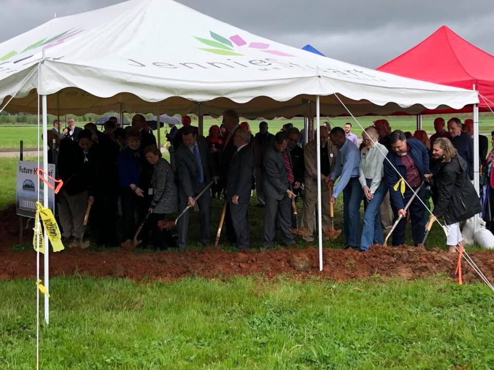 SWKEDC's tweet photo. Great day in Christian County for the unveiling of I-169 and the groundbreaking for the new Holiday Inn Express! #SWKGO https://t.co/nrg4b6X7k6
