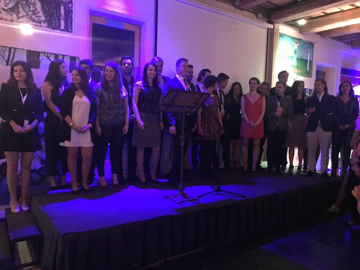 burgDelissen's tweet photo. Warm welcome to 350 international students pharmacy and commission for the 41st Annual Congress @EPSAAC2018 in Baarlo. Have a pleasant and prosperous stay. @KNMP (And enjoy our Kingsday on Friday in Eindhoven😉) https://t.co/0qpfb6PMEF