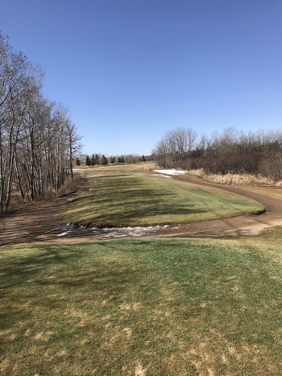 gprolloyd's tweet photo. The range will be open tomorrow at 1pm!!! The recent sunshine has done wonders for us. Hole 5 and Hole 7 green sneak peek below. The range will operate in spring 11am-8pm (pending frost) 7 days a week. Like our page and stay up to date with course opening, events and more. https://t.co/4wB8xPLONU