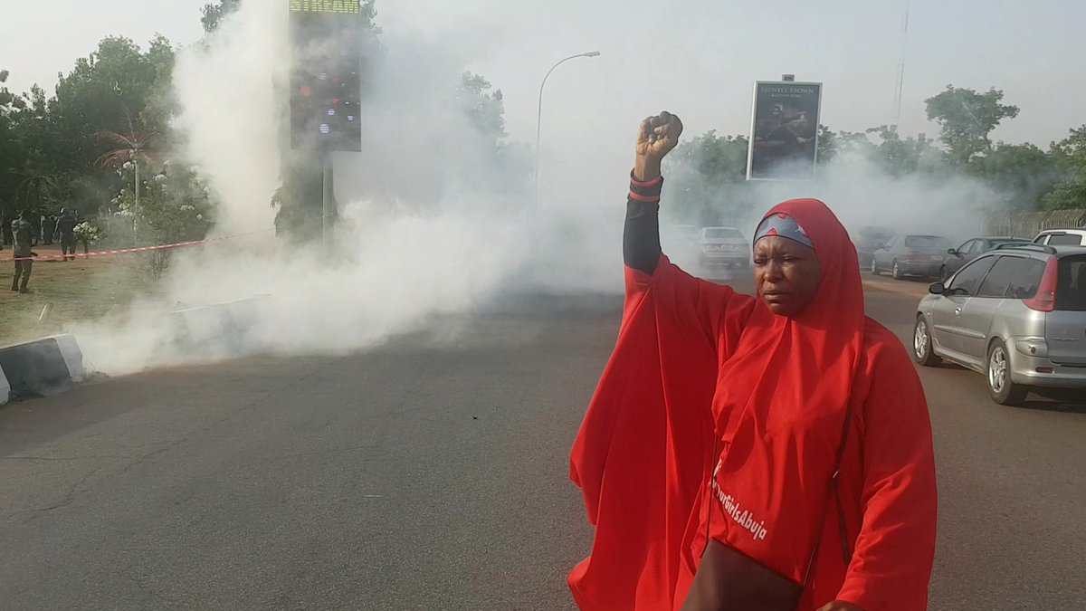 AishaYesufu's tweet photo. Four years ago today 23/04/14 the hashtag #BringBackOurGirls was created. Today 23/04/18 @PoliceNG attacked members of #BringBackOurGirls to shut us up
We would not stop Not Until Our Girls Are Back and Alive #NotWithoutOurDaughters #BringBackOurGirls https://t.co/XuNuQBm14H