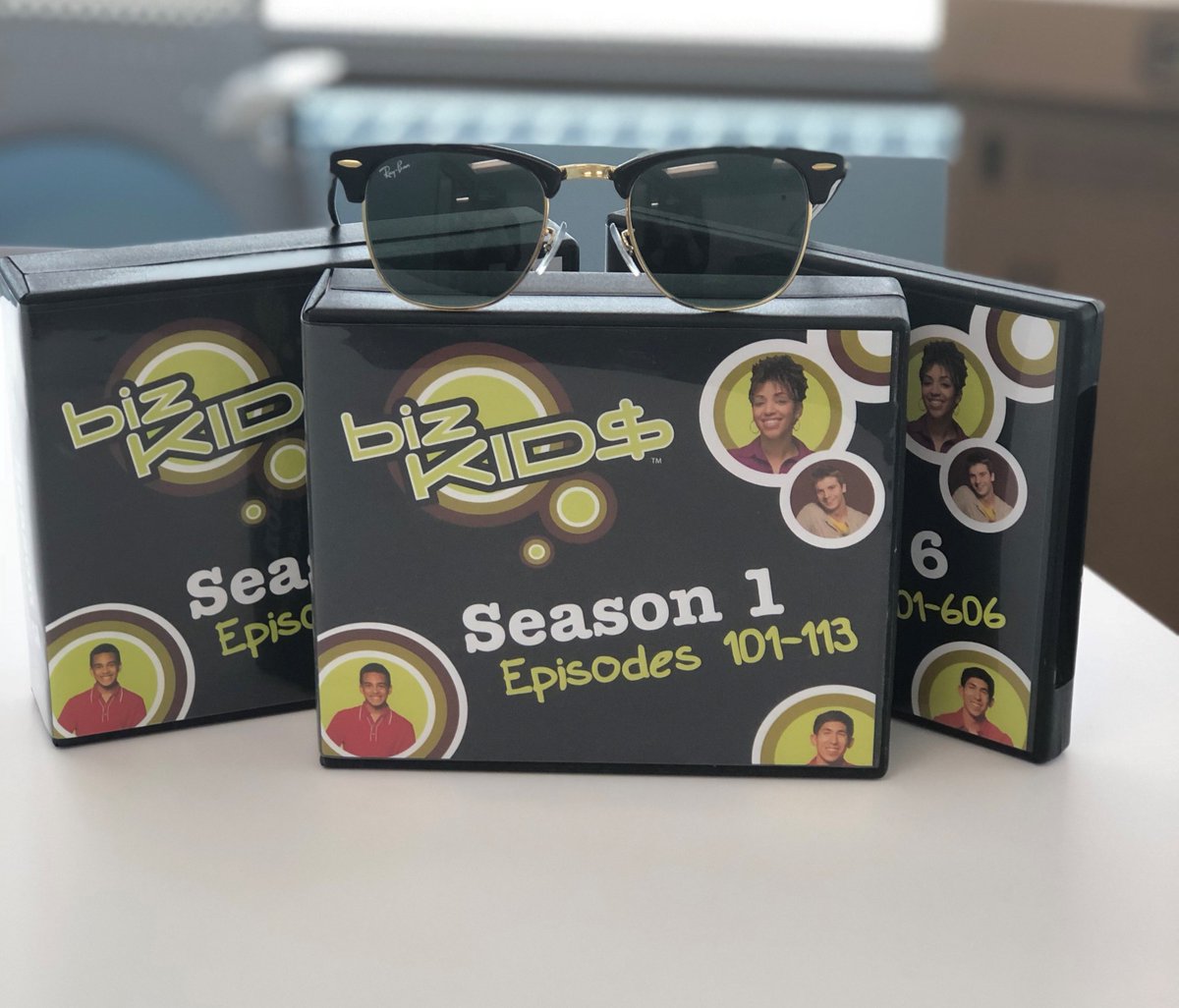 NCUFoundation's tweet photo. Post your selfie with an open airplane shade, tag #shadesupforkids and be entered to win a $200 Ray-Ban giftcard and complete Biz Kid$ boxed set from the Foundation! Let's give kids a "bright" financial future - @COOPFS will donate $10 for each post to the Foundation https://t.co/RG2nVlbUFd