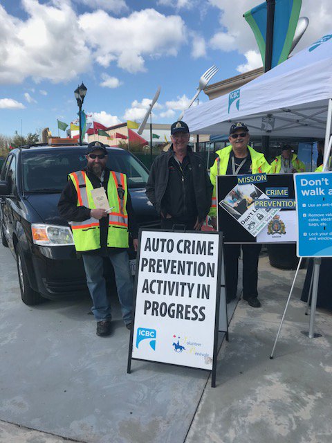 icbc's tweet image. Thanks to @MissionRCMP and the volunteers from the Crime Prevention Office who helped hand out steering wheel locks this weekend! For more auto crime prevention tips visit ow.ly/r4TZ30jDF6R #LockitorLooted