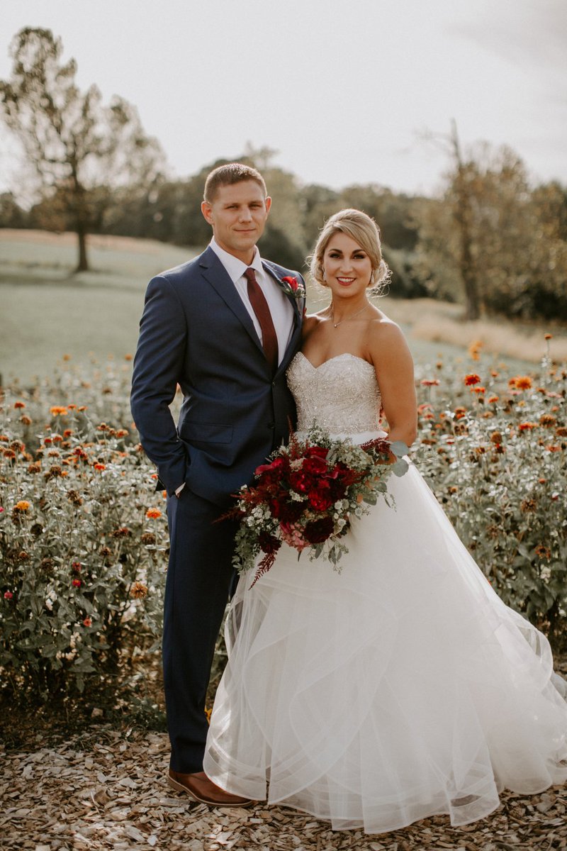 Lauren &amp; Patrick – Glen Ellen Farm rosegoldevent.wordpress.com/2018/04/23/lau…