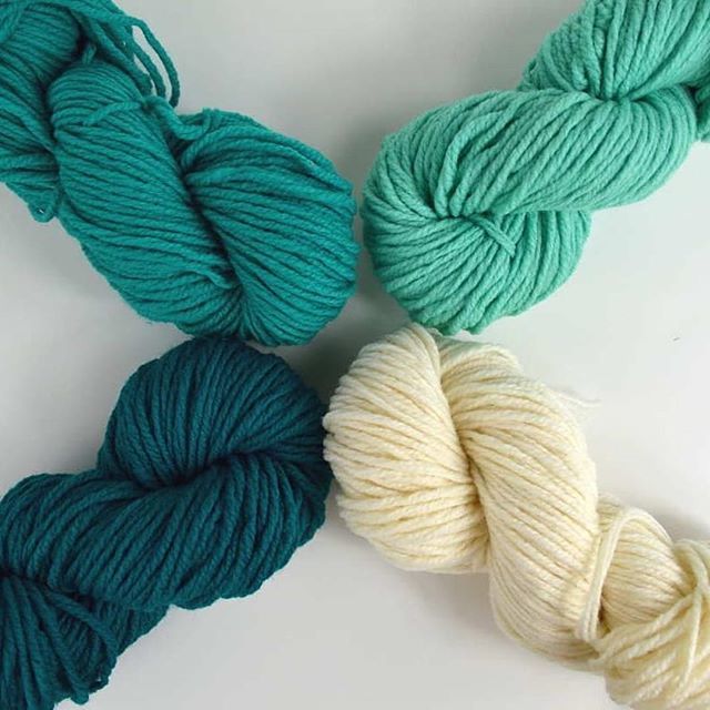 FibreShare's tweet photo. Cheerful teals by @fiberhuis ✨ Only a couple hours left to enter her giveaway a couple posts back in our feed! ✌🏼
📷: @fiberhuis
・・・
New yarn pack! Get the most requested colors in a convenient pack of yarn. Knit/ crochet/ weave an ombre design. P… https://t.co/aLELAgpwID https://t.co/pCvudwYis9