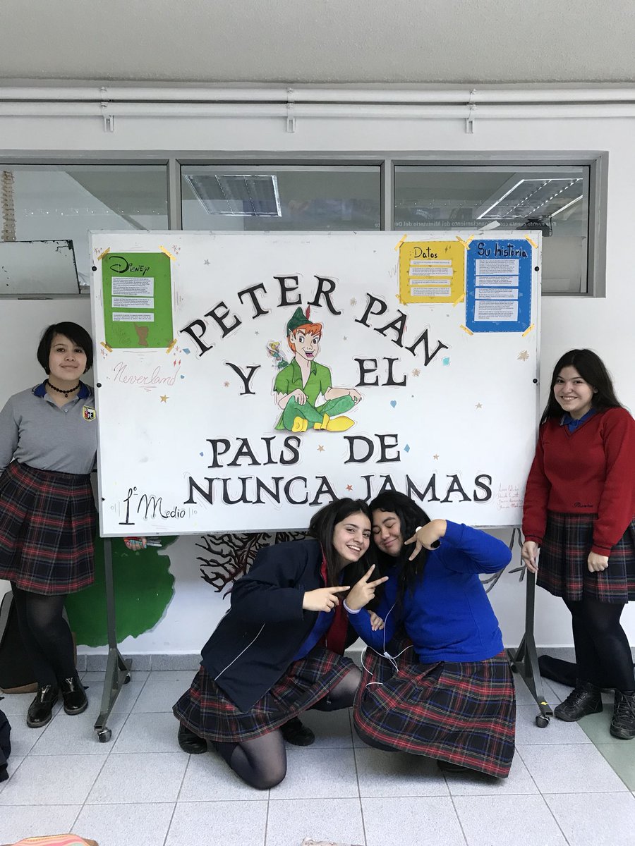 CPierreFaure's tweet photo. Dí del libro en nuestro colegio! https://t.co/Ydw77fCT4D