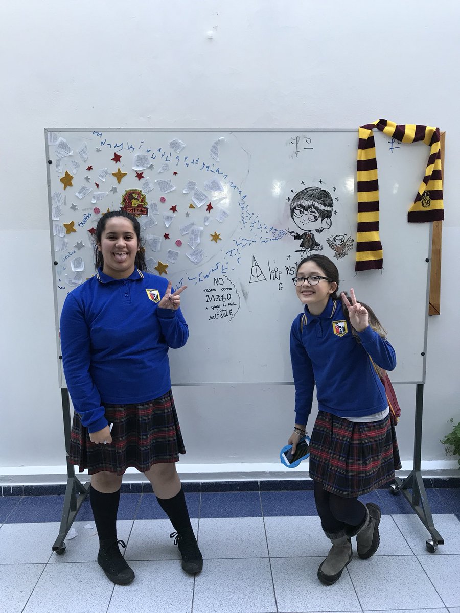 CPierreFaure's tweet photo. Dí del libro en nuestro colegio! https://t.co/Ydw77fCT4D