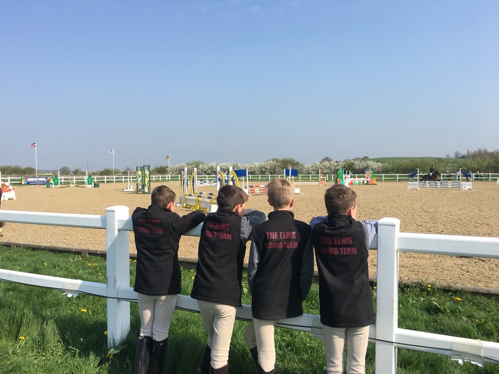 HarrietBaird13's tweet photo. What a Saturday at the National School Showjumping Championships! 70 team finished 7th and 80 team just outside the placings! Some wonderful rounds, what a buzz! #proud https://t.co/aNIQxyllnQ