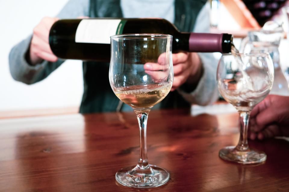 wineloverAP's tweet photo. Excited to be featured in Forbes today! Thanks @vinofictions! https://t.co/gSYnMM4MKO https://t.co/2gMpLeGOVC