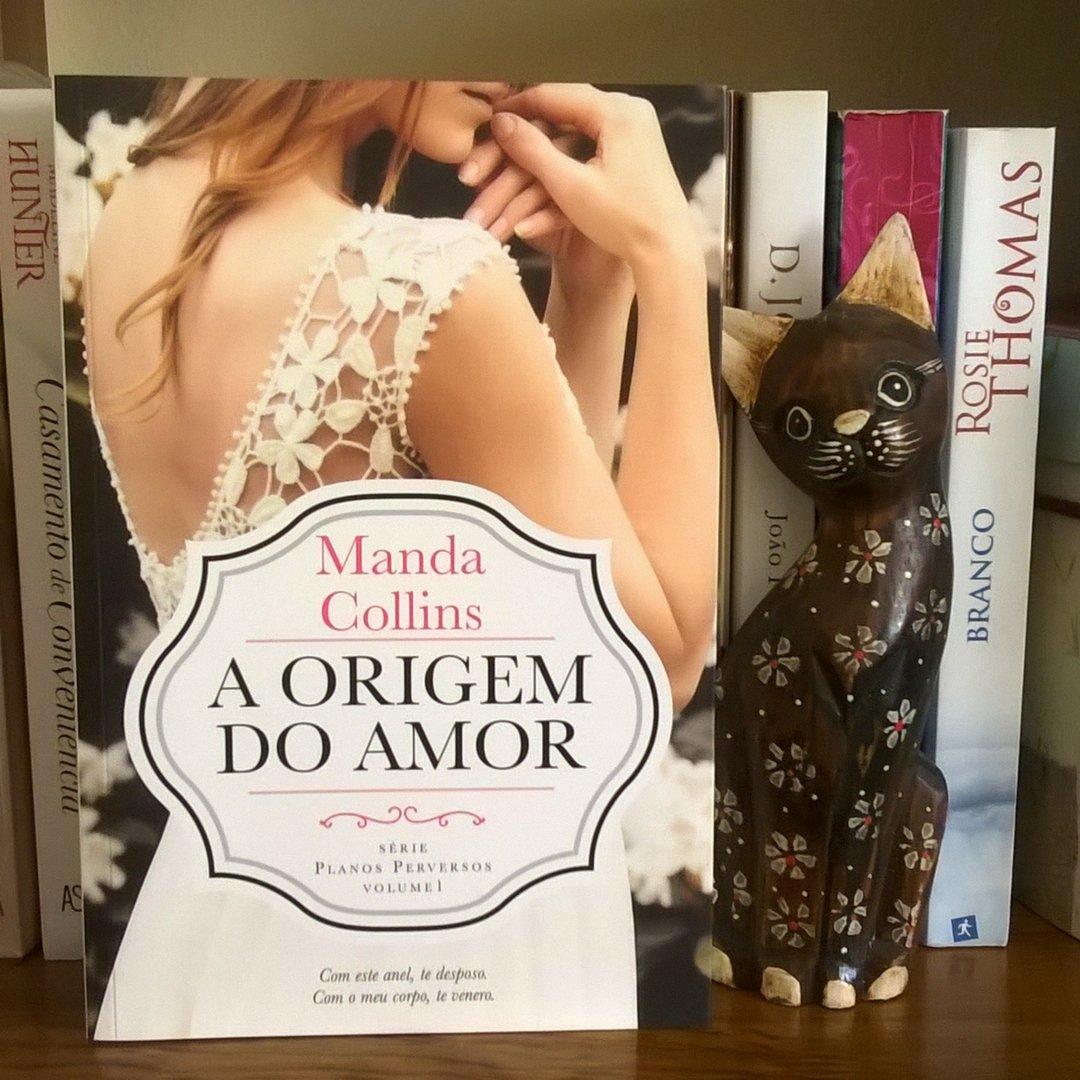 SoniaUzumaki's tweet photo. Livro "A Origem do Amor" de Manda Collins, um romance histórico delicioso.
Opinião: https://t.co/ILwM8k1BOx #livros #books #booklover #RomancesHistóricos #AOrigemdoAmor #MandaCollins #blogmundodafantasia https://t.co/EYMWL9R2KS