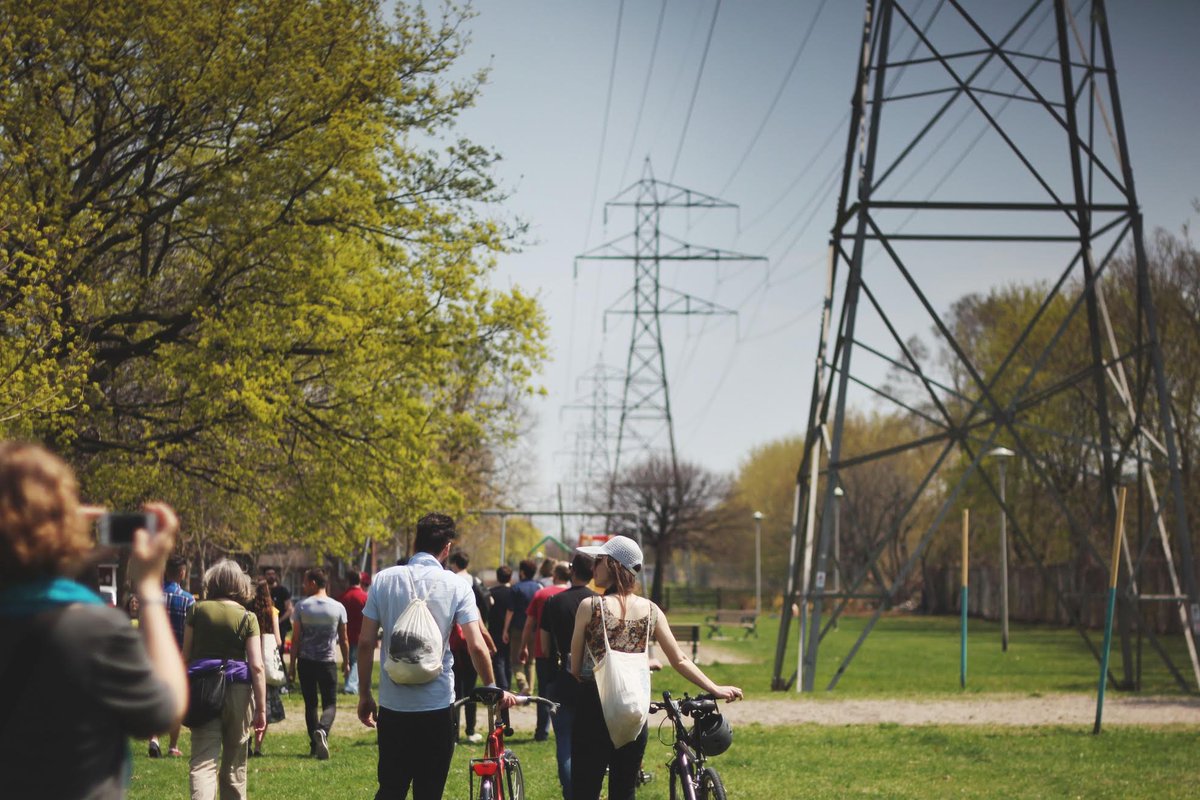 GreenLineTO's tweet image. See you tonight at 6:30 for the Green Line Implementation Plan where you can learn more and share your ideas about this awesome #LinearPark @TorontoPFR @DTAHtoronto @WorkshopArch #ward18  ow.ly/dGE330jw9bX