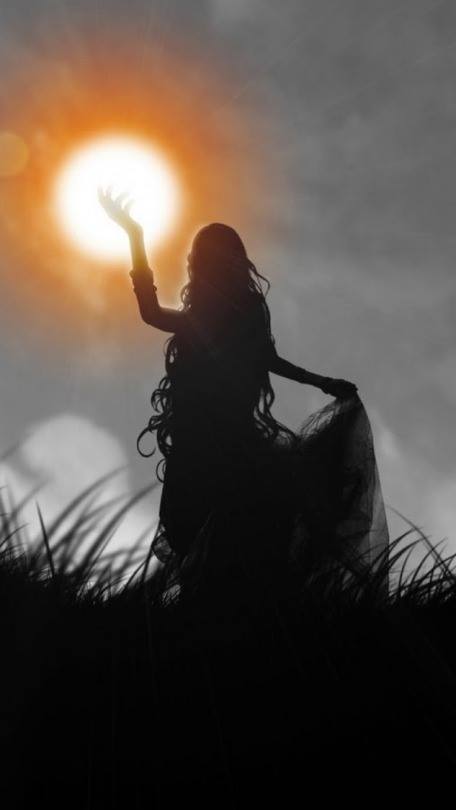 E ao findar de cada dia, 
Eu ofereço a Deus a minha Gratidão!
Cecilia Sfalsin_