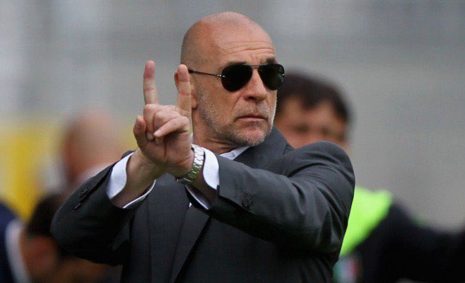 pisto_gol's tweet photo. Genoa-Verona 3:1 Medeiros,Bessa e un gioiello di Pandev danno al Genoa i tre punti che mettono in cassaforte la salvezza con 4 giornate di anticipo.Una straordinaria stagione per Davide Ballardini, che ha più che triplicato-1.59- la media punti di Juric -0.50👏👏👏 https://t.co/ordN8yAKVm