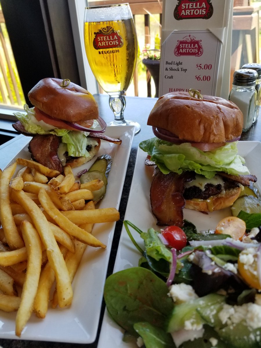 BarHeron's tweet photo. Lunch!! Yup, we do it right!! https://t.co/dAp8Dogzm0