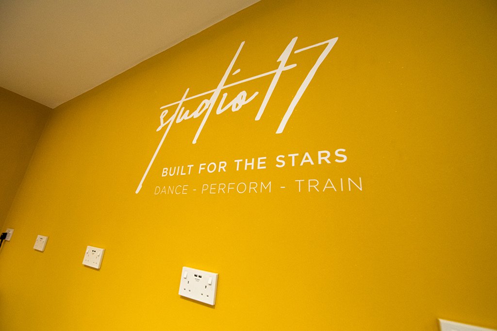 studio17soton's tweet photo. We see the happiness that dancing brings to so many people - so we write a few of the benefits down in our latest blog

https://t.co/my5alQfjvk

#Dance #dancelikenooneiswatching #MoveMore https://t.co/ZMZ6KaHswm