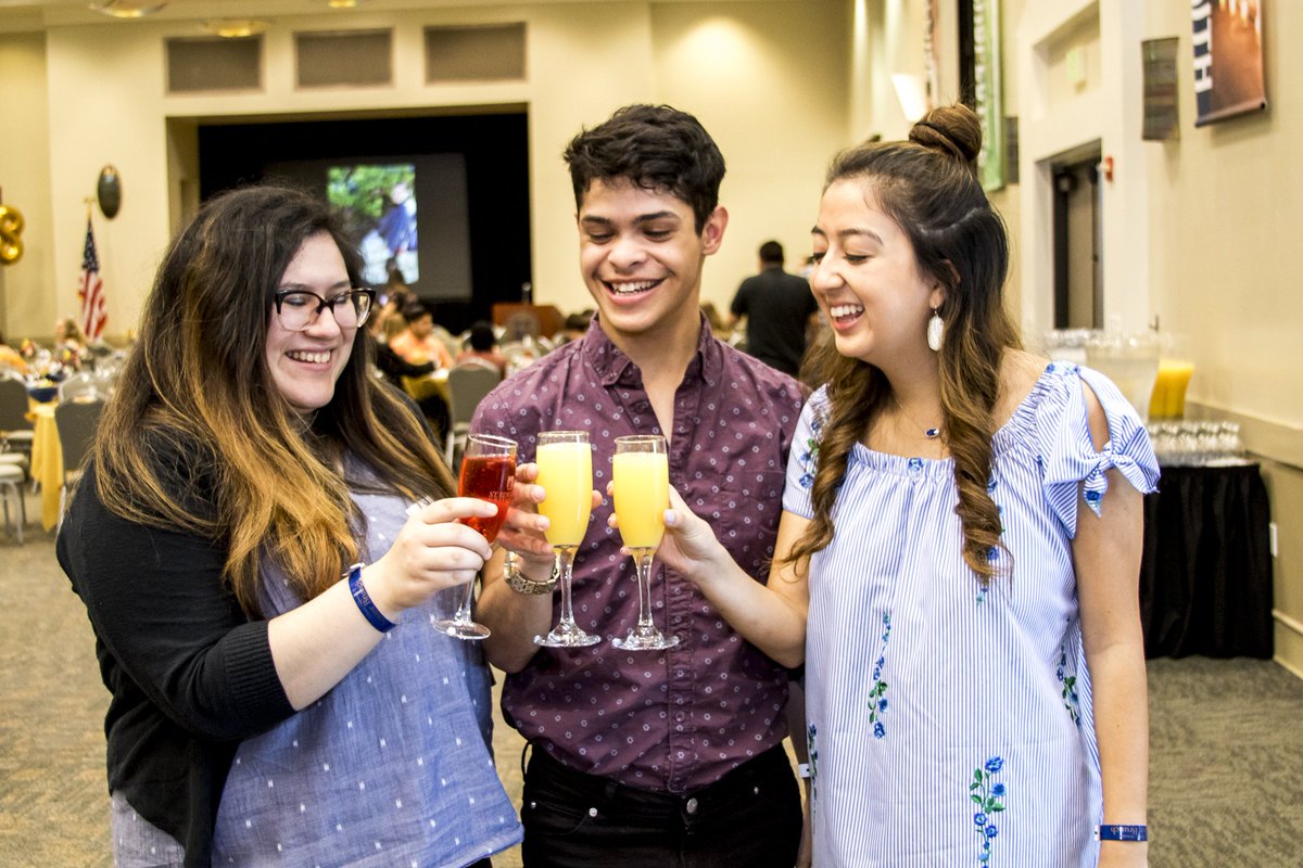 seugives's tweet photo. We had a great time celebrating our #SEU18 donors at Senior Brunch yesterday! Thanks to you all, we have over 130 donors to the Senior Gift Campaign! 💛💙
📸Check out the photos: https://t.co/SN4DTtj0aJ https://t.co/lgghiH2gim
