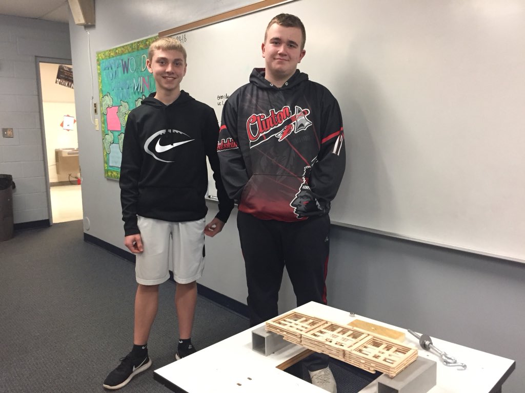 Bridge competition winners! More than 15 books!! Thanks @blisswrestling for the block set up!