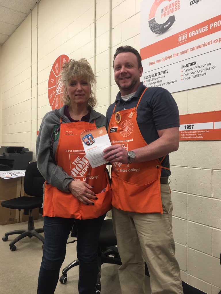 Customer took the time to write an email to customer care sharing their experience in the store. Great Job to Jane D30 DS for leading by example and providing excellent customer service!! <a href="/Paul_Schiebold/">Paul Schiebold</a> <a href="/jenscibs/">Jen Adams</a>