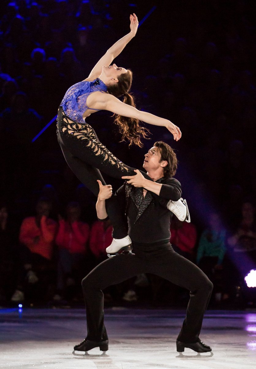 CdnTireCtr's tweet photo. RETWEET and FOLLOW for a chance to WIN 2 lower bowl tickets to see @starsonice at #RichcraftLive at @CdnTireCtr this Sunday, April 29 at 4 pm! https://t.co/UegL6E2cGl