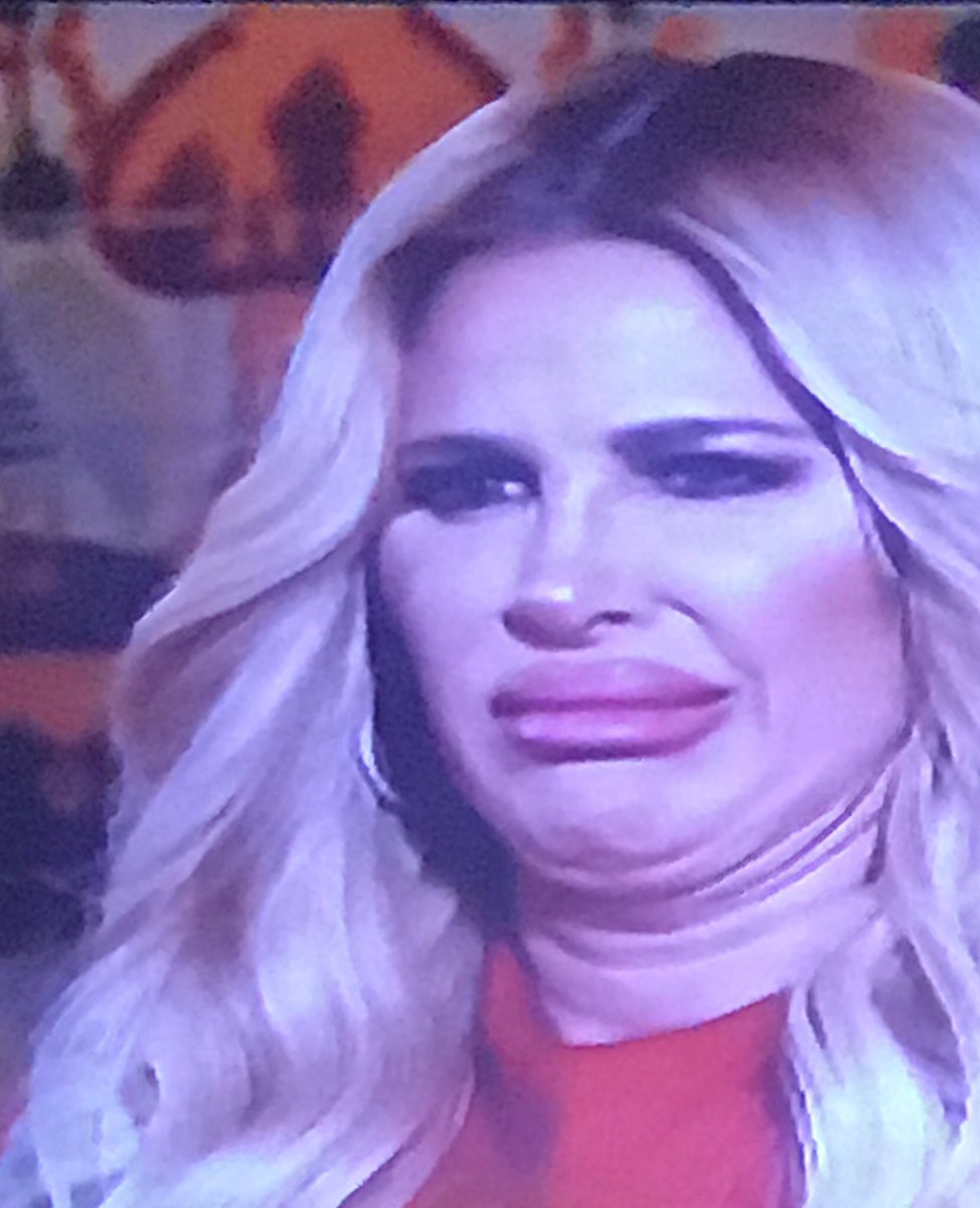 cokopuff's tweet photo. @KenyaMoore @NeNeLeakes @Kandi 
All if you handled her “playing the victim ass”!!

Nailed it!! DOUBLE CHIN https://t.co/Vm4PBQr9u9