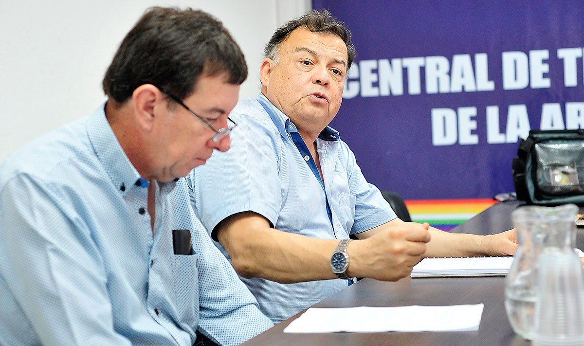Victor Báez, secretario general de <a href="/csa_tuca/">CSA-TUCA</a> : "Fortalecer el movimiento sindical para liderar la alianza que derrote al neoliberalismo" htl.li/3EK830jDTkO