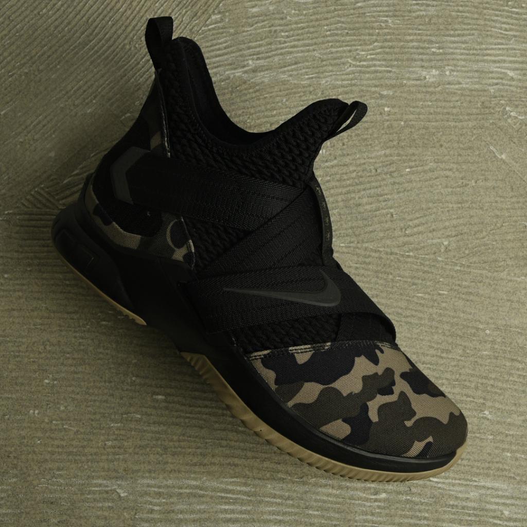 lebron soldier 12 footlocker