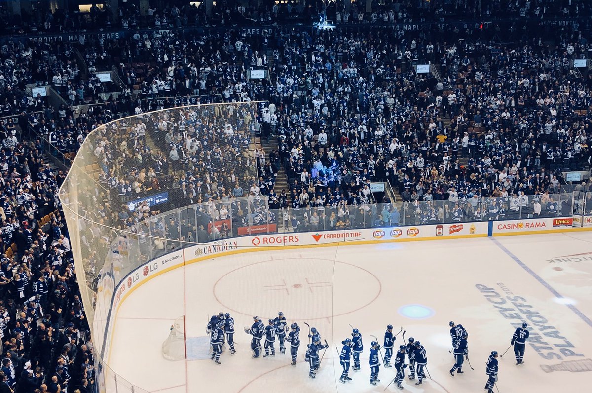 QueenofKingSt's tweet image. #LeafsGame tonight was 🔥 just like me and @PenniCovingtonB 🤪 #blessed
