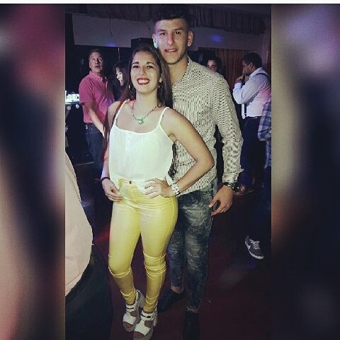 CaroMannda's tweet photo. Feliz cumpleaños bombon❤ https://t.co/5VxLxNqif3