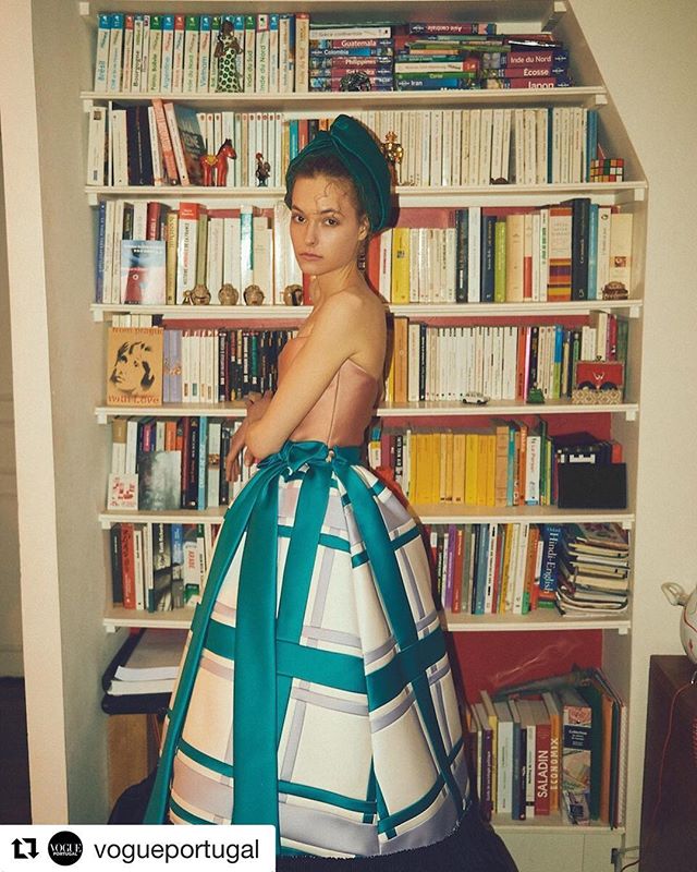 VNYmodels's tweet image. @magdalenahavlickova 
Featured in Aprils @VoguePortugal Issue for a new #Editorial.
📸 @marekmicanek 
Editor @sofia.slucas 
Fashion @kralicek
Hair @jaimietannerhair 
Makeup @tomlorenz
#VeryVNY #VNYBeauties zpr.io/nwCy7