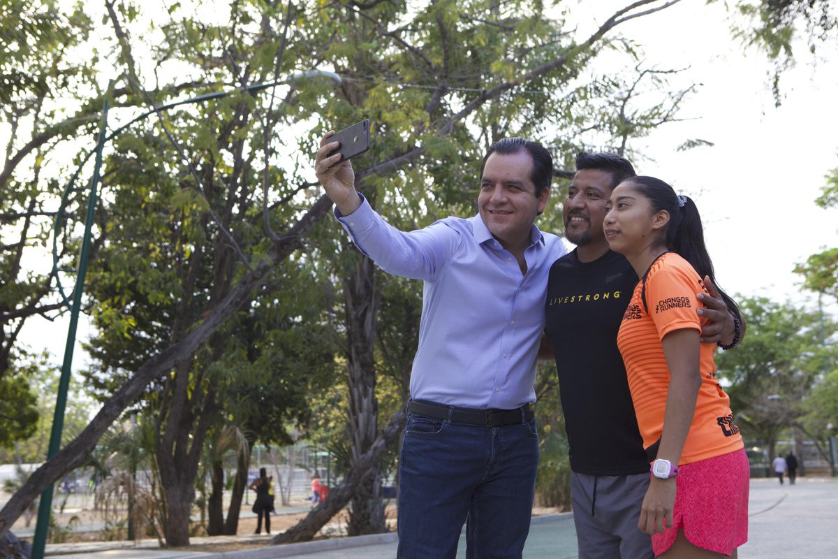 ralbores's tweet photo. Nuestra herencia más importante son las enseñanzas y los momentos que compartimos con nuestros padres. https://t.co/psulVDZyoS