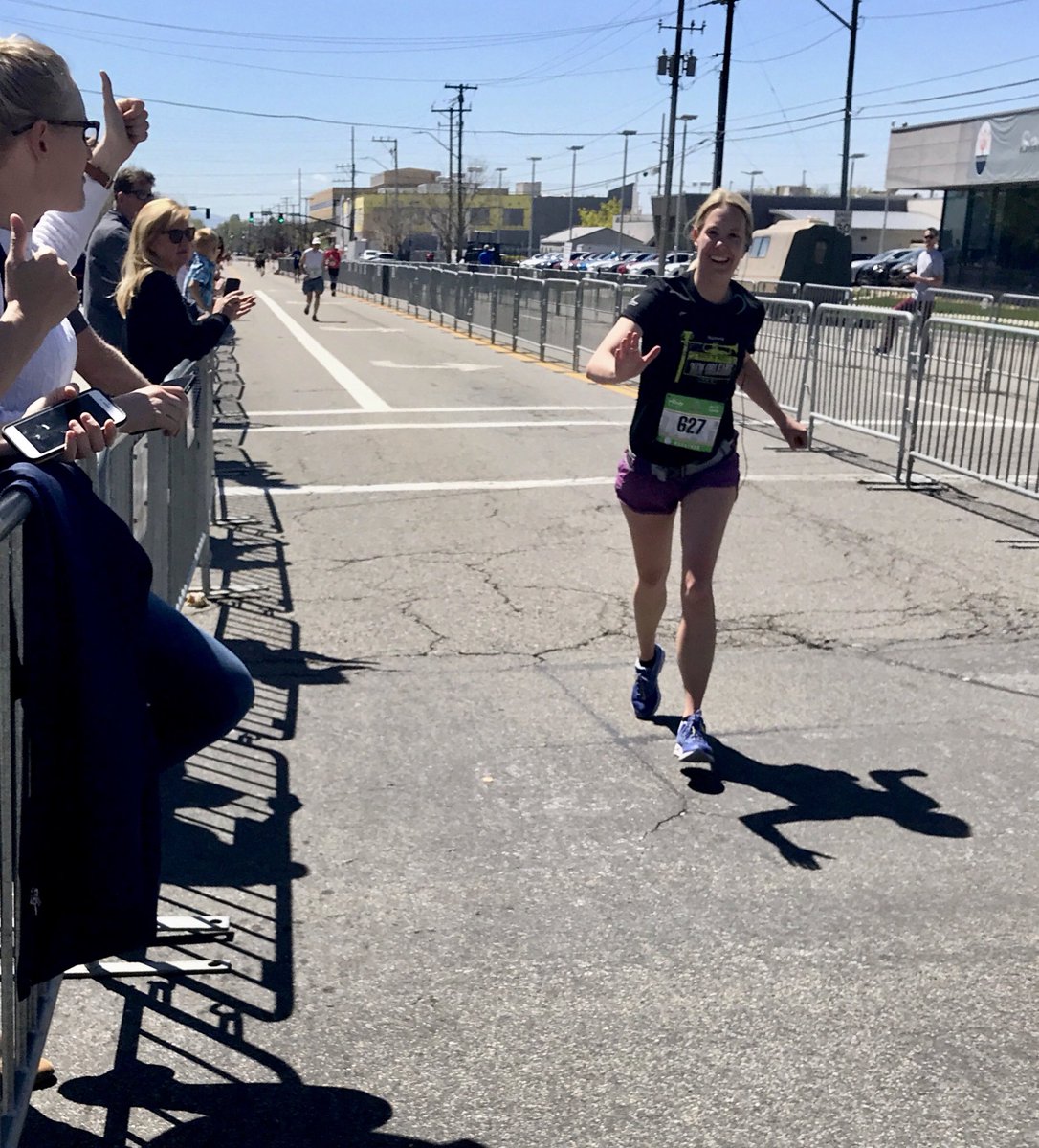 Diversified_Ins's tweet photo. Diversified was well represented last weekend at the Salt Lake City Marathon - Kylie Peterson (@DIGWellness) and Half Marathon - @spencehoole @samhoole10 @LalaECarlisle #UtahRunning #Wellness #LoveSLC https://t.co/twDDNrqzEL