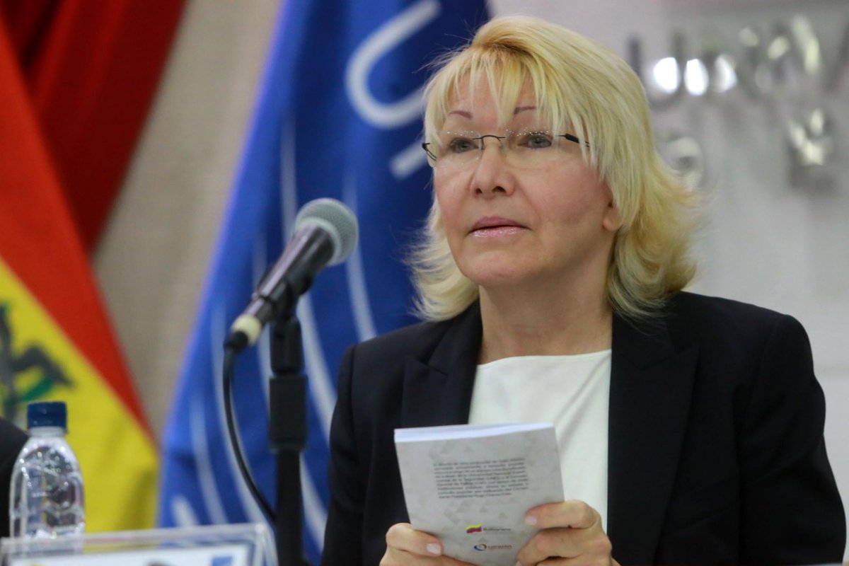 Fiscal general de la República, <a href="/lortegadiaz/">Luisa Ortega Díaz</a>: Fallé en no decir muchas cosas a tiempo. goo.gl/CQduuj  x.com/enpaiszeta/sta…