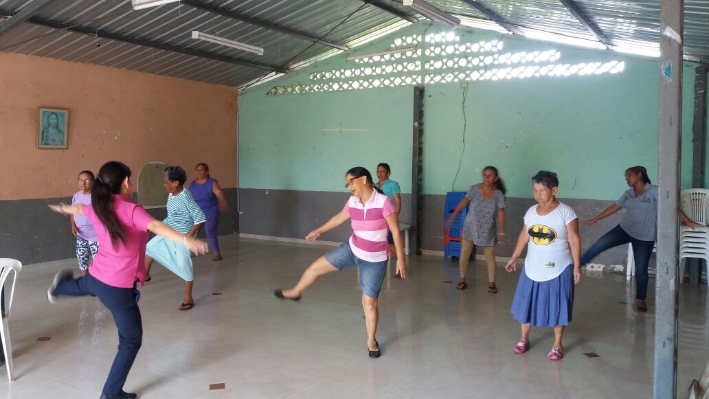 Salud_CZ8's tweet image. En el CS 9 de Enero #Mapasingue se fomenta la #ActividadFísica a adultos mayores.