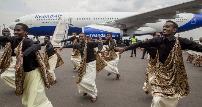 ishimwemaria's tweet photo. 5 reasons why #Rwanda is the East Africa's Conferences Hub.

4. #Rwanda - The 2nd best place to do business in #Africa, plus a welcoming culture. #RemarkableRwanda #RwOT https://t.co/t4IpNC8u54