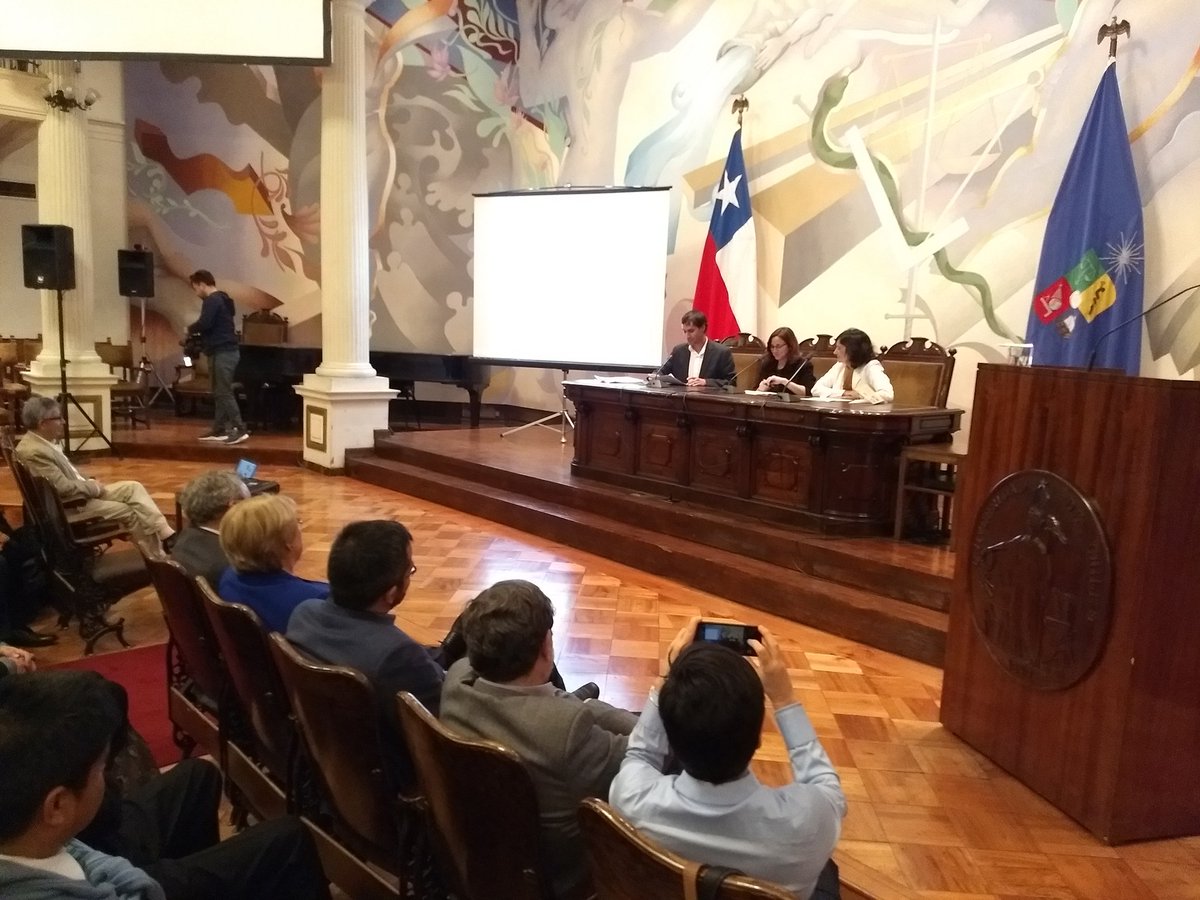 Sebastián Soto: "La Constitución sí tiene espacios para perfeccionarse, pero no es necesario cambiar toda la Constitución".