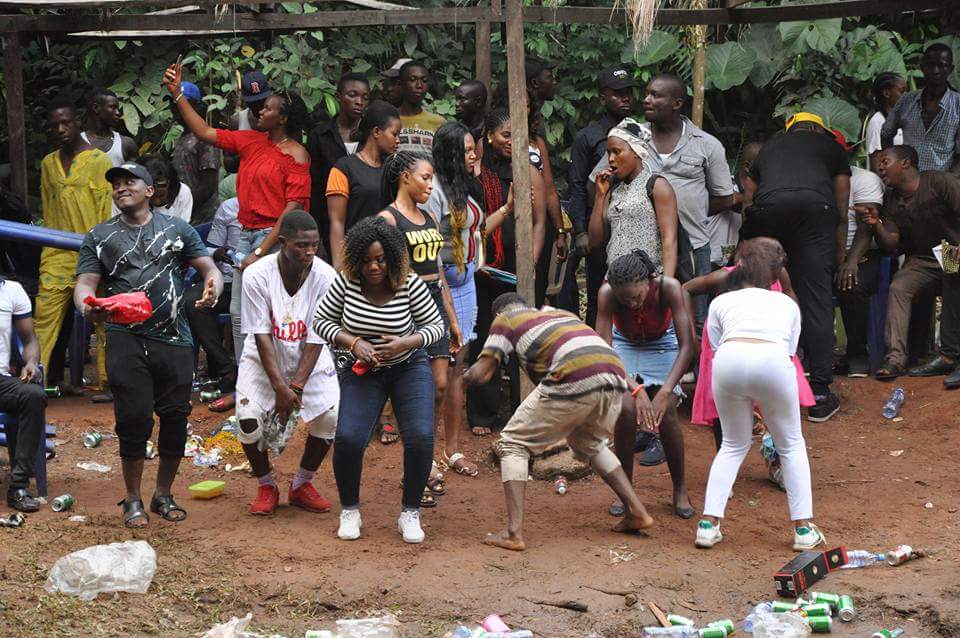 HonObieze's tweet photo. "...I shall fear no evil,
      For thou art with me,
      Thy rod &amp; thy staff they comfort me,
      Thou preparest a table before me,
      IN THE PRESENCE OF MY ENEMIES..."

Ezeagu Constituency Youth Picnic(14th April, 2018) was lit

Jaymoney
Slow Dogg
Quincy
Lucy Q.
Hype MC https://t.co/euY65D23vc