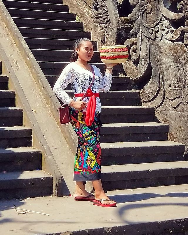 lemos's tweet photo. Balinesa
___
#PuraBesakih #Bali #Indonesia #temple #viajes #balipeople #instatraveling #tw #rtw #travelgram https://t.co/3dX1UFXerG