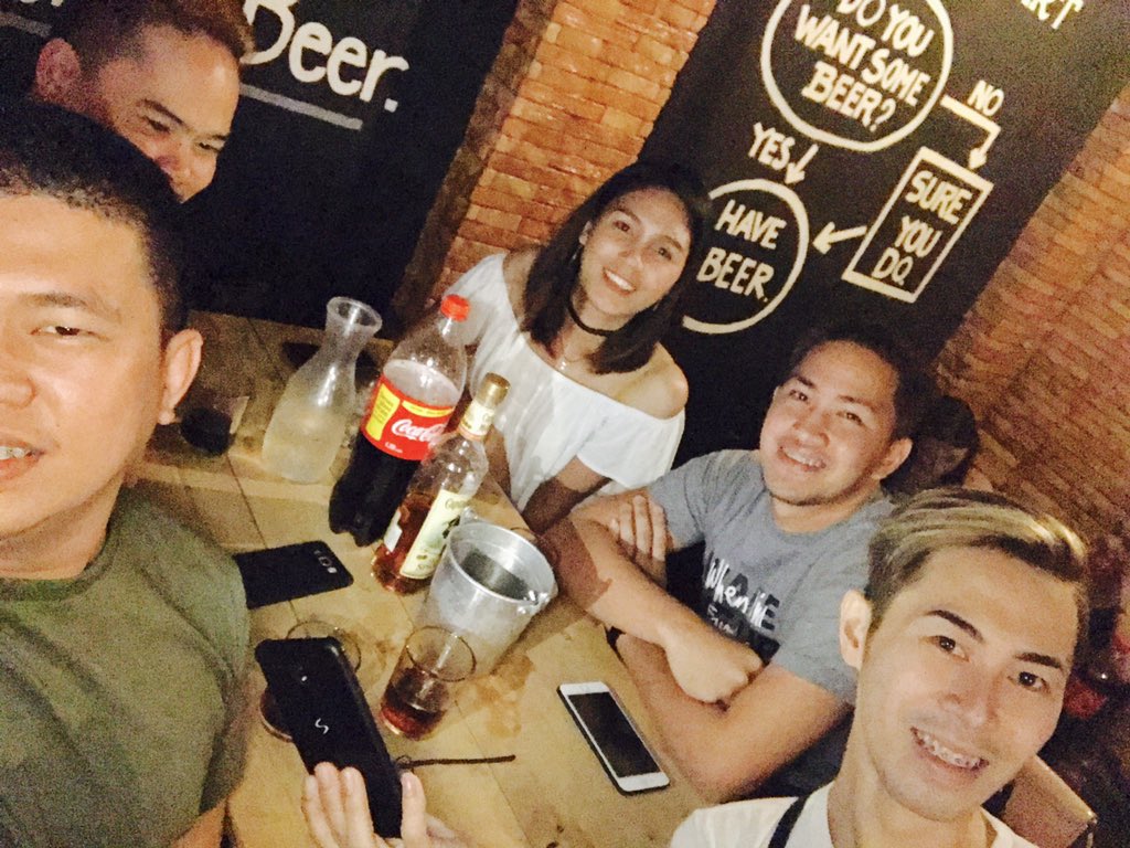 demspingris10's tweet photo. LAST SATURDAY NIGHT ๐๐ธ
#PlayToWinDLSU #NFLDraft2018 #ALoveSoBeautiful #ALoveSoBeautiful #ALDUB144thWeeksary #ShowtimeApriLThriLLs #ShowtimeSamaSummer https://t.co/PMolJhAubz
