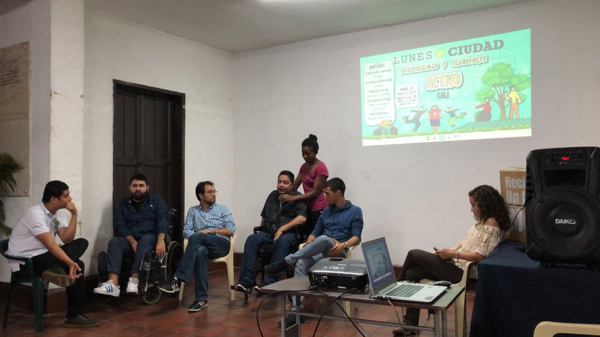 meliooss's tweet photo. Hoy #LunesDeCiudad  da paso al tema de movilidad y transporte en la ciudad de cali https://t.co/EZsB0Qq5I5