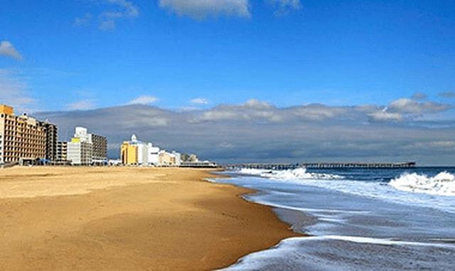 tradeshowtc's tweet photo. Virginia Beach, Virginia is the perfect vacation place and is “America’s First Region.” Book your trip today: https://t.co/lcV5OkzDNH #virginiabeach #virginia #beach #coastline #beachvacation https://t.co/CshkGBgTiF https://t.co/A1MHcu9dHg