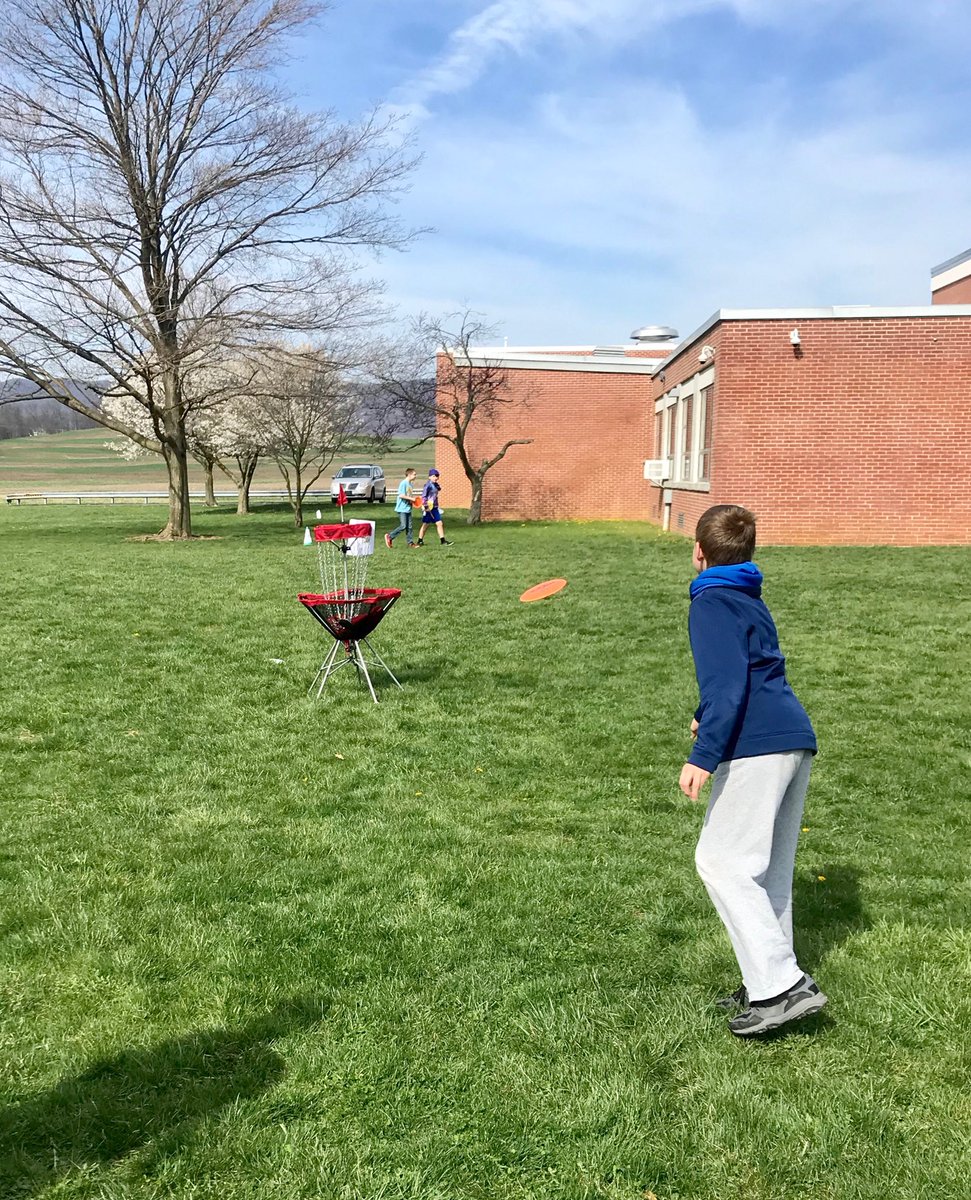 Students at @JbmsYes played some Disc (Frisbee) golf today! We gave the grant to the Phys Ed Department at JBHS and they were kind enough to share in the fun with JBMS. Beautiful day for it! Thanks to TEF board member and educator Mr. Staniszewski for capturing the fun!