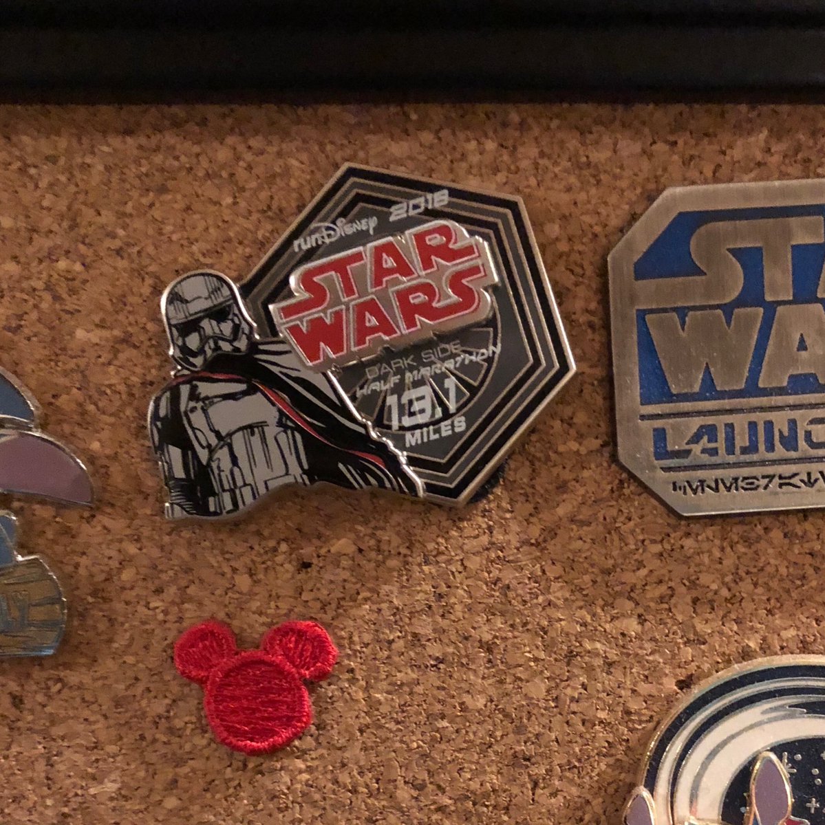 Elizavbelle's tweet photo. She’s up!
#Phasma
@runDisney
#DarkSideHalf https://t.co/DkAUYAM0Qz