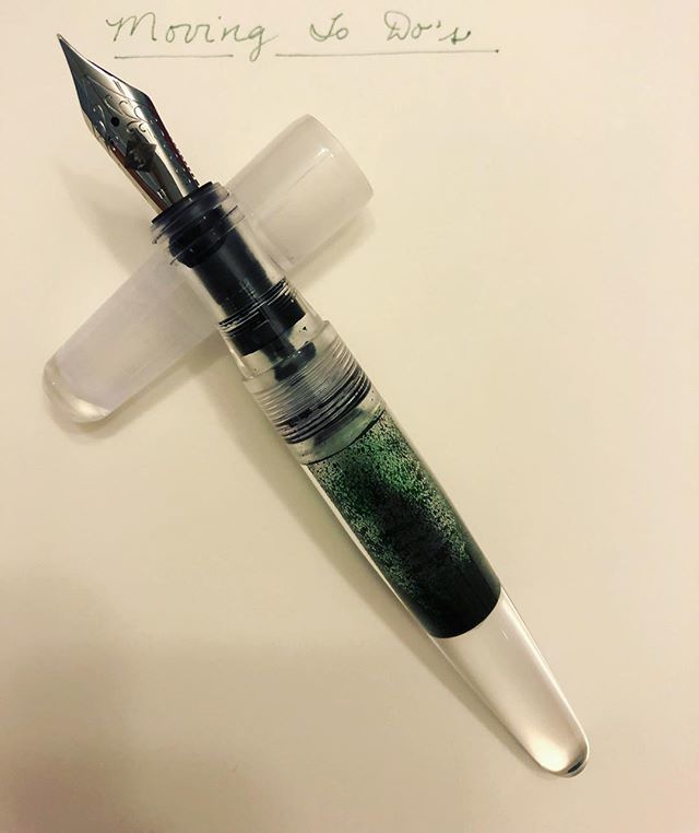 dashamarya's tweet photo. It’s getting pretty real around here. Luckily I have this beautiful Franklin-Christoph Pocket 66 and some de Atramentis Jane Austen to see me through.
.
.
.
#mondaymatchupgiveaway @gouletpens https://t.co/QCorJpDzLR https://t.co/Xh7nuShESI