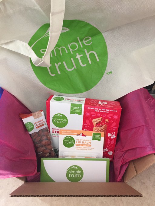 AmandaFlood2's tweet photo. Proud of what's not in my #SimpleTruth products! #MyMagazineSharing #FreeSamp #IHeartST https://t.co/plHuPIwwue https://t.co/AIIDLXuHrx