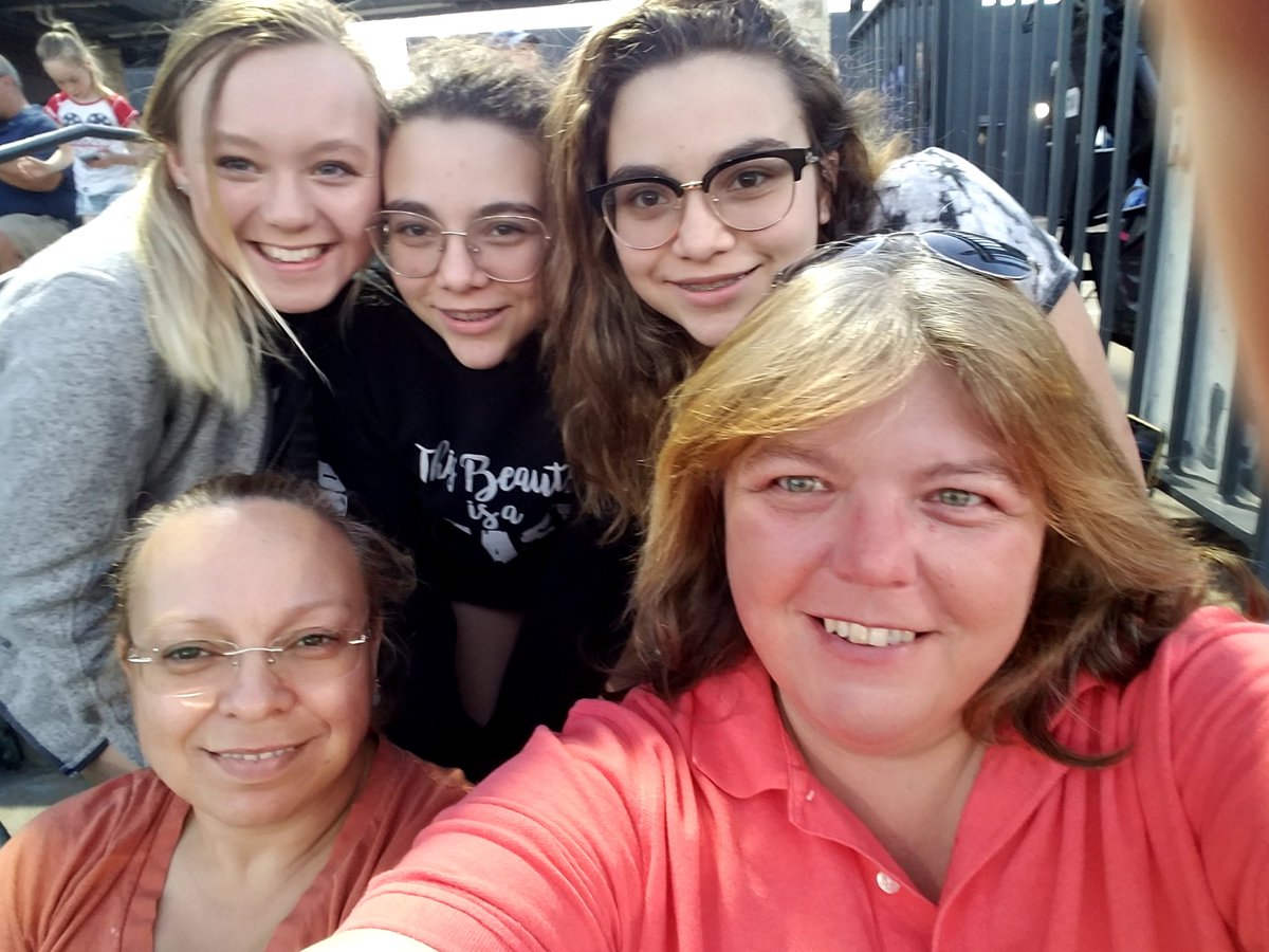 janie simmank tweet media