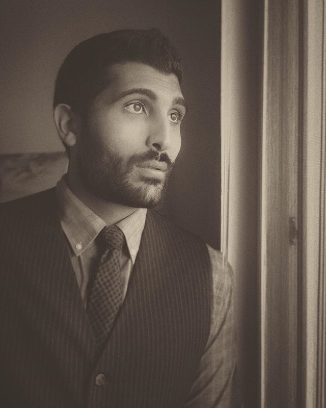 happyarish's tweet photo. 1950s Bollywood 🇮🇳
.
.
.
.
#oldschoollook #bollywood #blacknwhite #bnwphotography #bnwportrait #portraitmood #grayscale #greyscale #1950sfashion #suitandtieshit #windowlight #backintheday #igbeard #beardpower #fasionphotography #fashionista #fashionable https://t.co/qr9zGUYPSN https://t.co/eNcYB4dkpZ