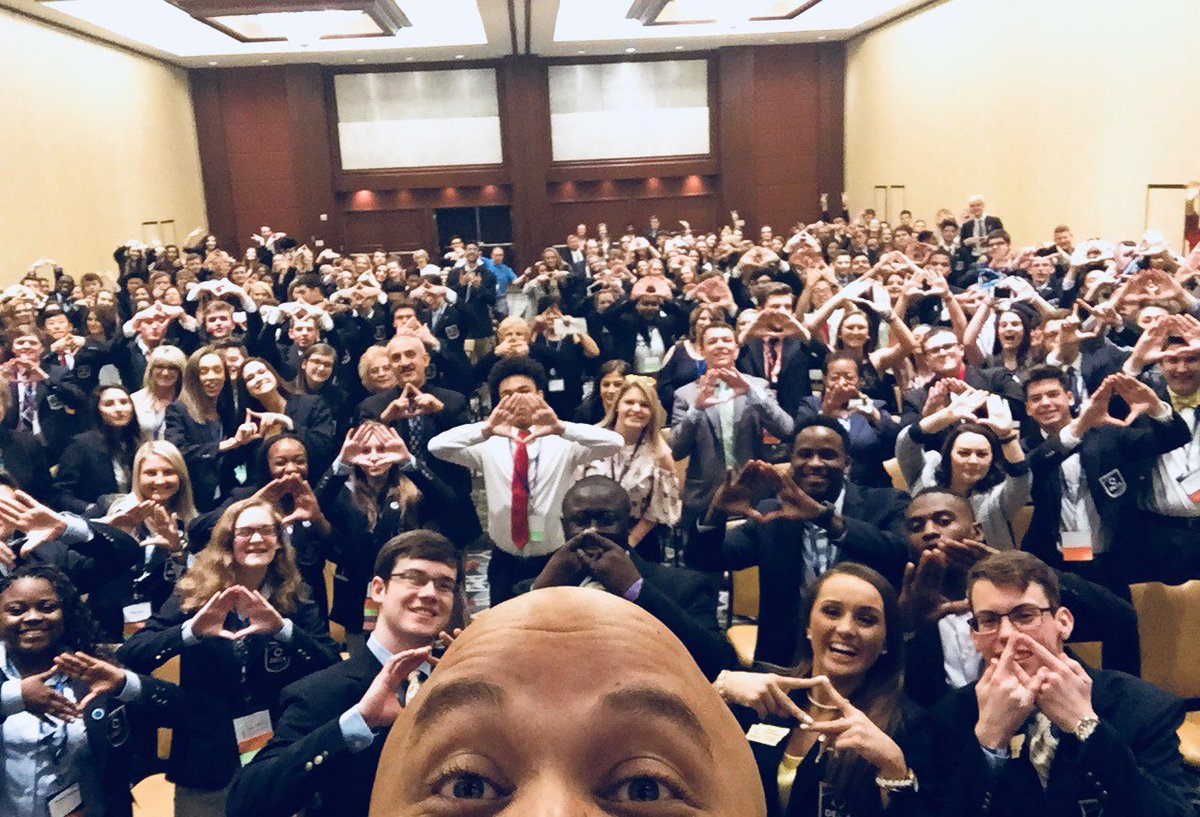StevenJMitche11's tweet photo. #DECATN shows up and shows out everywhere we go! #DECAICDC will never be the same! #DECAtakeover #ATLANTA 🔹🔷🔹 https://t.co/kA4GQBljyb