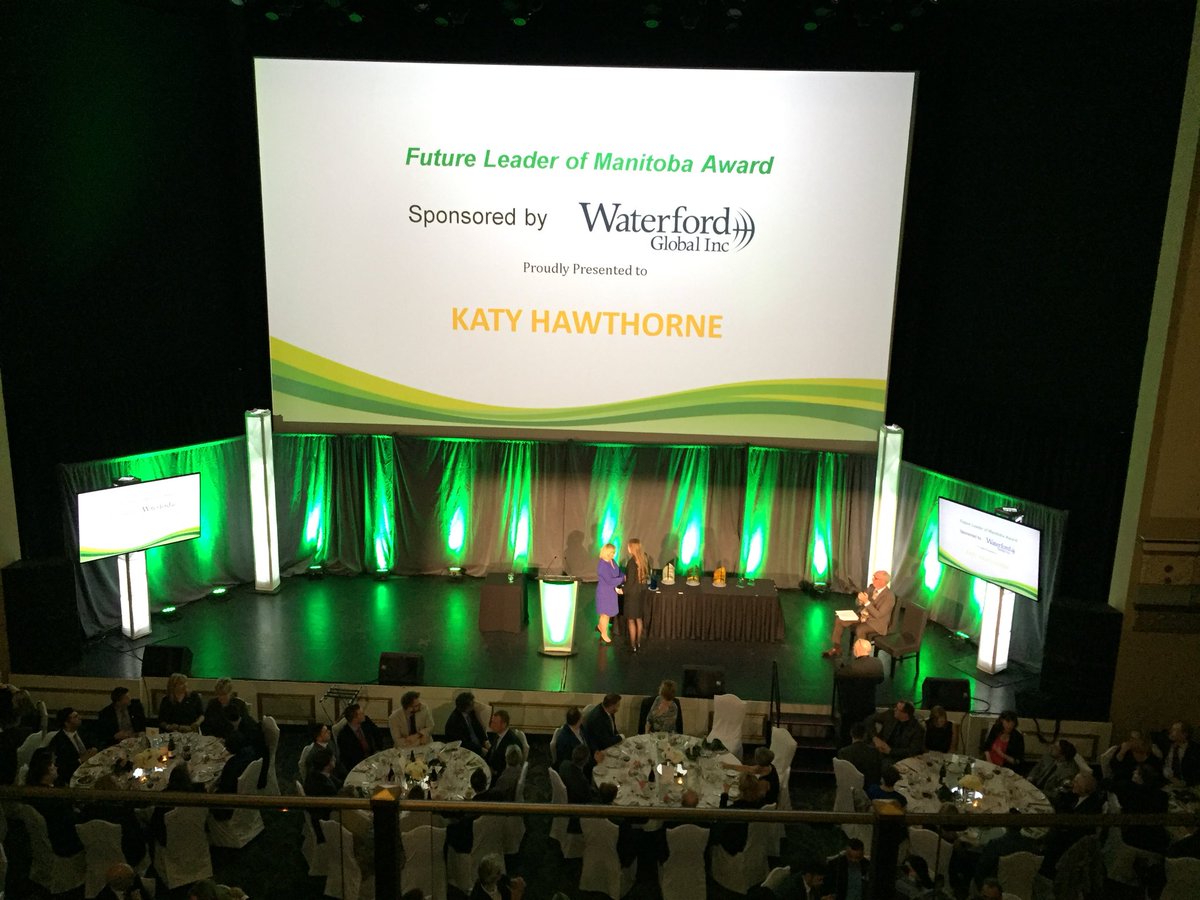Danelle2's tweet photo. So cool... Our @jaheart4 President Katy Hawthorne wins some well deserved scholarships at @JAManitoba‘s #mbhf Gala! #Celebrate #mentorshipmatters https://t.co/YG5WpEx7p6