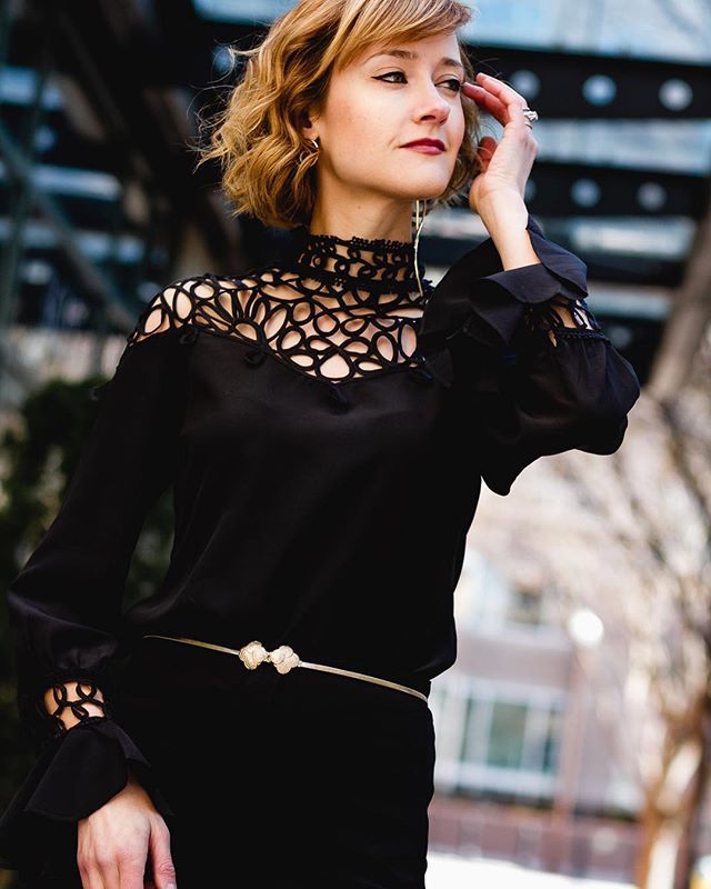 districtofchic's tweet photo. One of my favorite things about fashion? The opportunity to wear something that 100% qualifies as a work of art. @annefontaine #annefontaine #afstyle https://t.co/FPfFsxqCnv https://t.co/rRvLUTGMCP