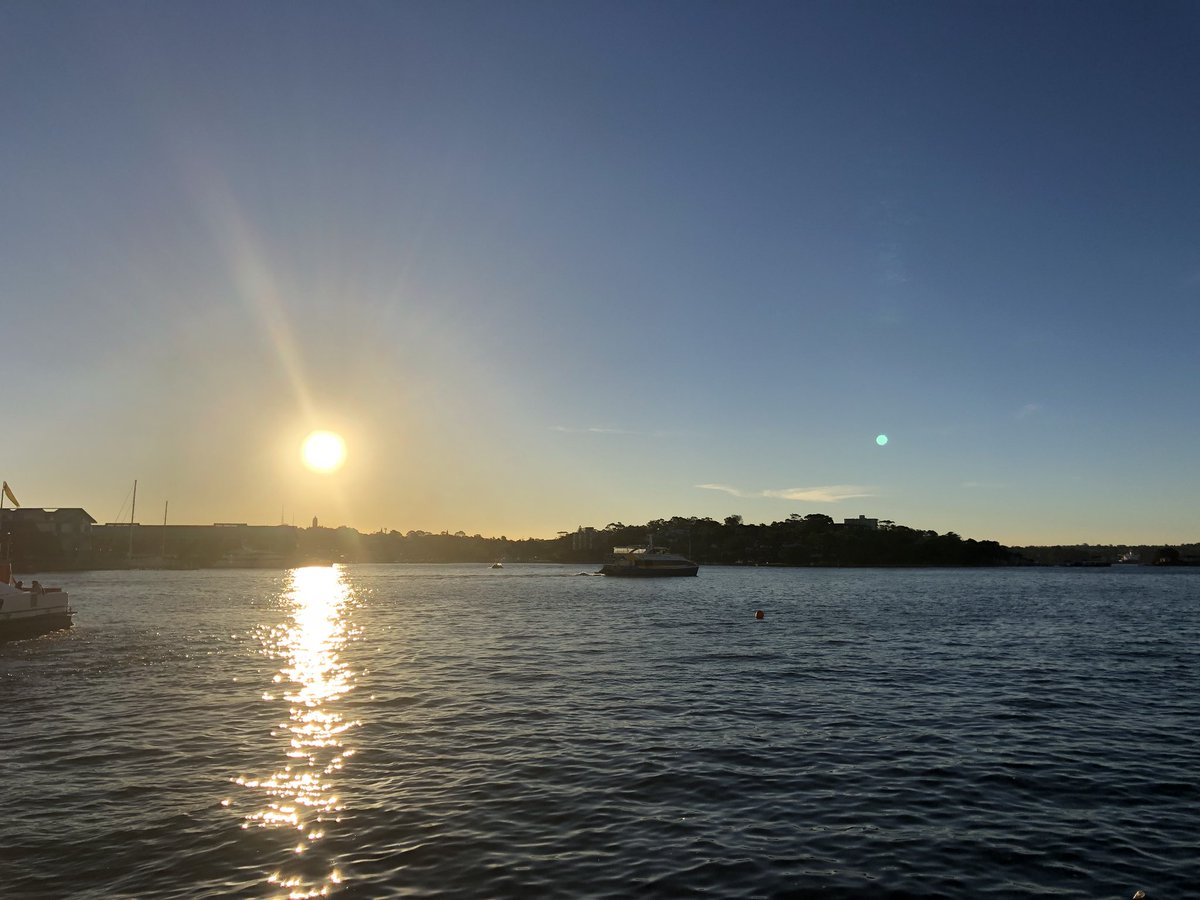 AnaMoleman's tweet photo. Pretty nice for a Tuesday afternoon ✨ #sunset #barangaroo #sydneycbd #acrossthebay https://t.co/4HpzSCR75k